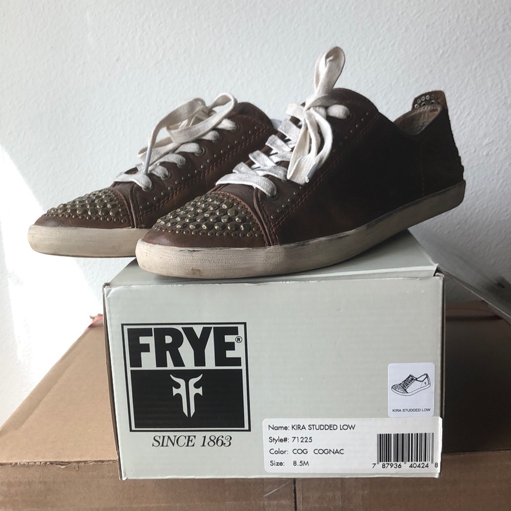 Frye Kira Studded low size 8.5M
